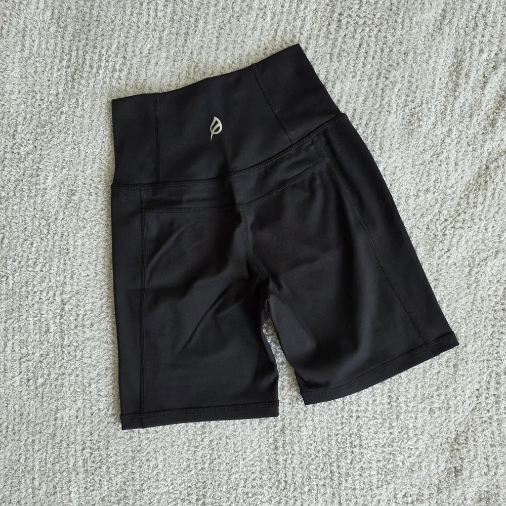 P'tula - The Yvette Short 6" - Picture 4 of 4